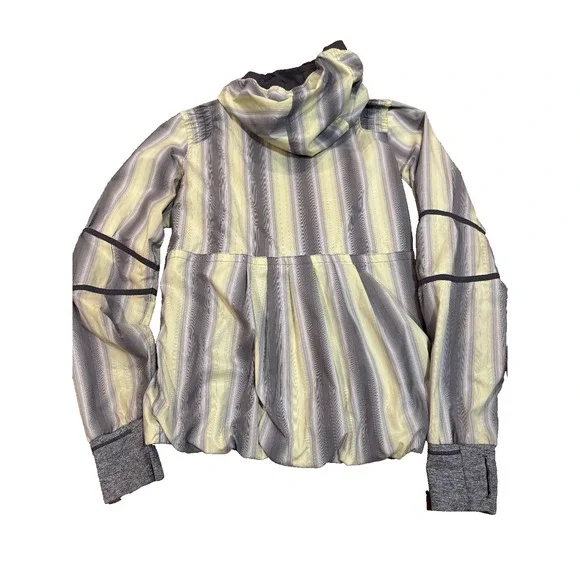 rare Lululemon Track and Field Jacket Sz 8 Gray yellow hood reflective raincoat - Picture 3 of 13